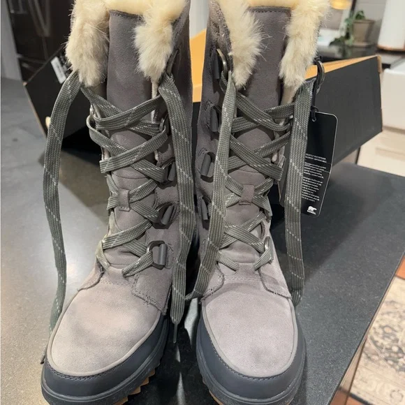 SOREL Women's Tivoli IV Tall Boot - Picture 5 of 6